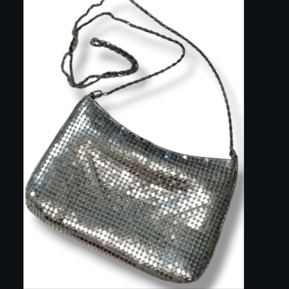 VINTAGE 80'S SILVER METAL MESH EVENING BAG
